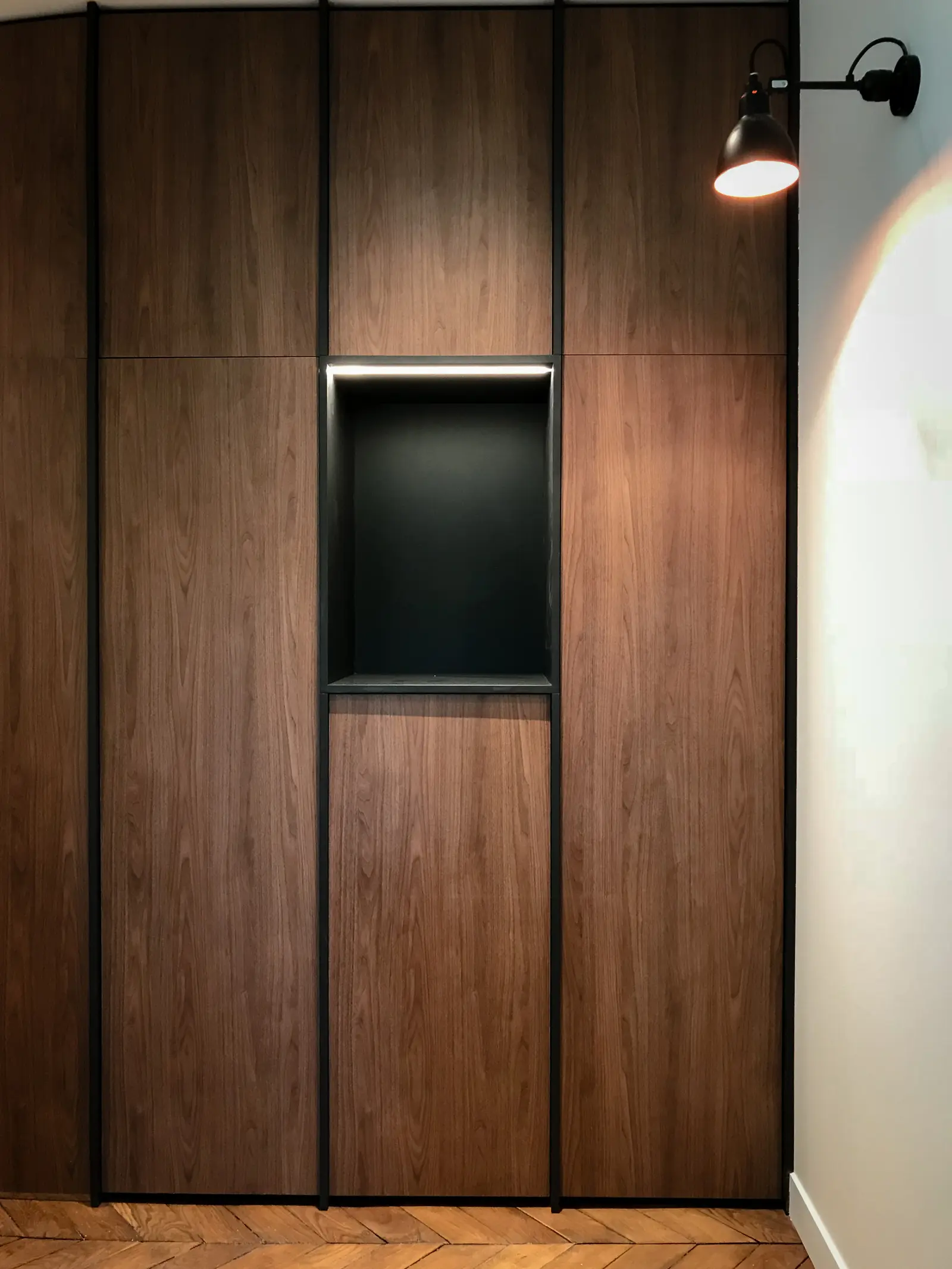 Salle de bain contemporaine de l'appartement canut